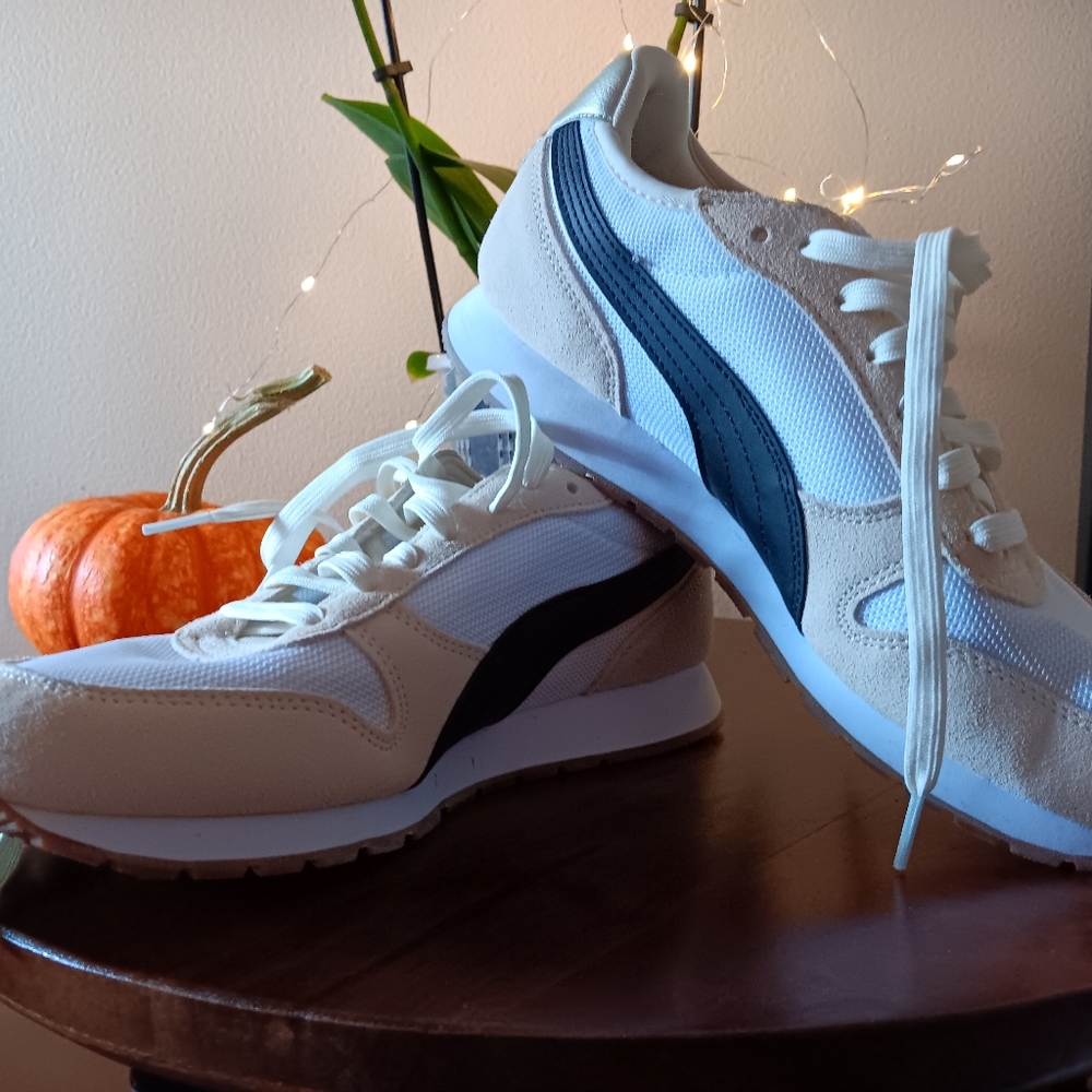 Puma Women's Cream and Black Sneakers